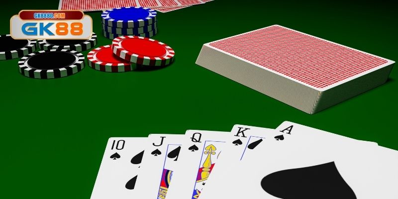 Tìm hiểu Omaha Hi Lo Championship